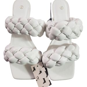 NWOB, MY SOFT BRAIDED SANDAL 3" HEEL